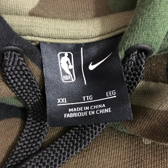 Nike NY Knicks Basketball Pullover Hoodie XXL Camo - Picture 7 of 7